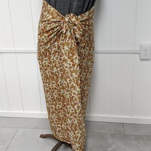 BOHO Beach Wrap SARONG 100% RAYON, floral design by Peaceful People